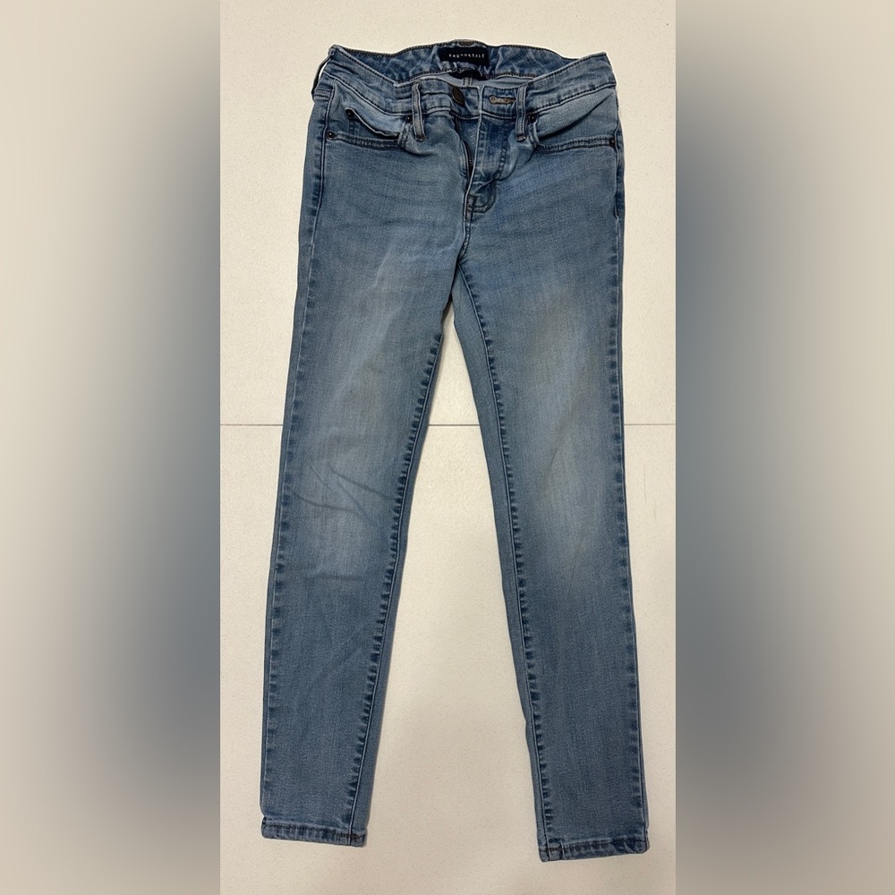 Aeropostale Low Rise Jegging Skinny Jeans - Size 4 - Short Length